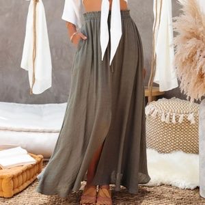 VICI Stolen Moment Pocketed Maxi Skirt- Olive